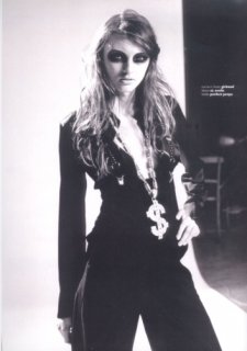 nora chrtianska6.jpg