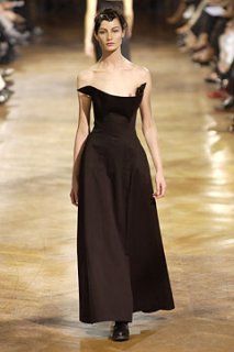 100071222 Yohji Yamamoto S 2003 closing.jpg