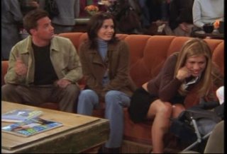 friends-s10e05-mpg056.jpg