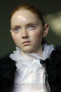 Elizabethan YSL SS 2006.jpg