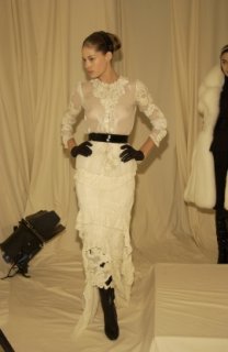 lores%2F3%23HAUTE-COUTURE%2F4%23Winter%202005_%2FHC_%2FGivenchy%20Details%2FGivenchy_D_006.jpg