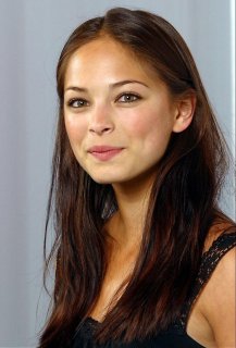 kristinkreuk24.jpg