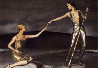 Versace_FW98_01_phStevenMeisel_CarolynMurphyAudreyMarnay.jpg