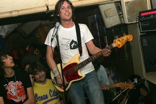 thecribs_290904_21.jpg