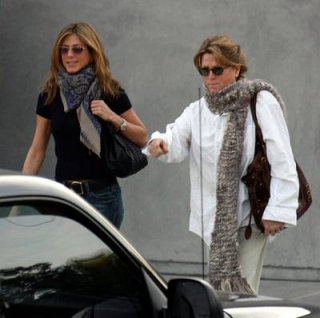 ANISTON_JENNIFER22_009.jpg