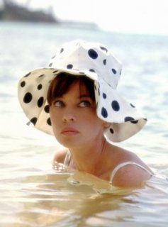 D01 043 Leslie Caron - In the Water - Leo Fuchs.jpg