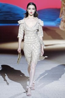 dujuan_runway_valentino.jpg
