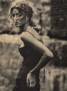 divina0vogueita0202.jpg