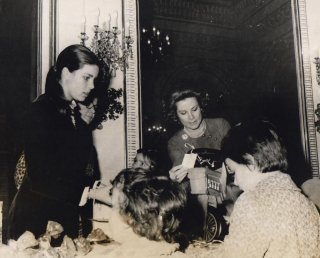 carolinemonaco352.jpg