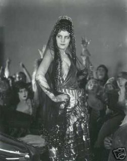 Garbo (gretagarbo.proboards34.com) (Torr)3.jpg
