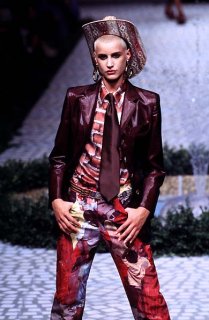 salvail-moschino97.jpg