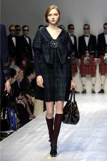 moschino3.jpg