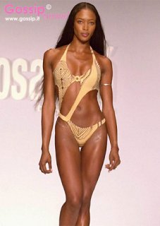 Naomi_Campbell__un_fisico_mozzafiato_2.jpg