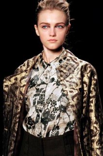vlada_runway_driesvannoten.jpg