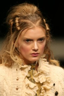 ldalexandermcqueenfw06.21.jpg