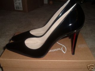 Louboutin_black_patent_leather_pumps.jpg