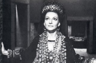 Callas in Medea (cpinternet.com)5.jpg