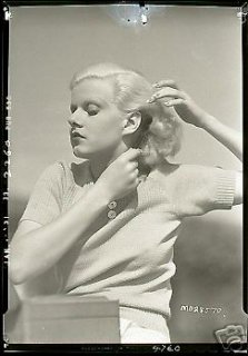 Harlow 1933 (ebay).jpg