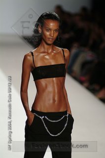 liya-kennethcole04-fs.jpg