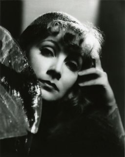 Garbo by Bull 1931 (pop-arts.com) (SL)3.jpg