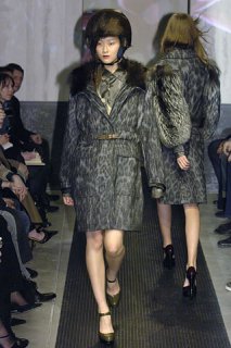 Prada fw0607 coat anim 1.jpg