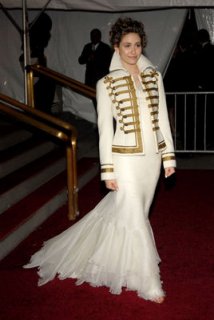 normal_emmy_rossum_gala_10.jpg