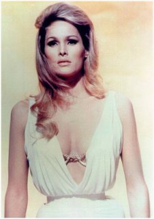 ursula_andress15.jpg