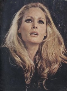 Ursula_Andress2.jpg