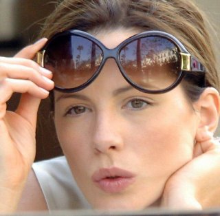 73318_Kate_Beckinsale_in_Santa_Monica_10.jpg