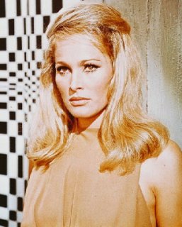 ursulaandress7.jpg