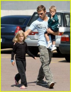 ryan-phillippe-kids-movies05.jpg