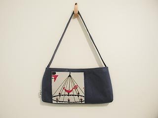 A Susi Calendar small shoulder bag.jpg