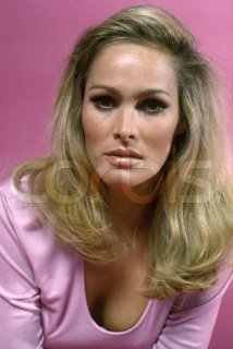 ursulaandress14.jpg