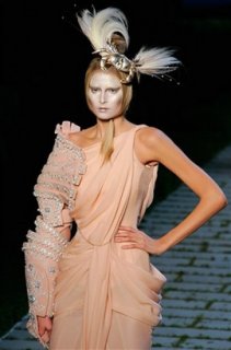 capt.ac02ff118b314dce9a466255a56df7f6.france_fashion_xfm120[1].jpg