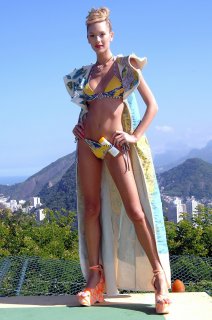 Gianne_Albertoni-Alessa_Spring-Summer_2007_Rio001.jpg