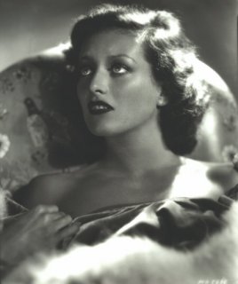 Crawford by Hurrell 1930 (hurrellphotos.com)2.jpg