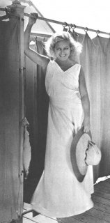 Crawford 1931 (joancrawfordbest.com)3.jpg