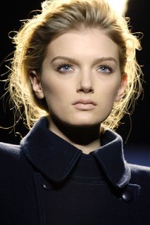 zacposen.jpg
