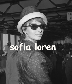 sofia%20loren (corradorizza.it)6.jpg