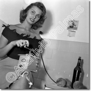 Loren 1953 (web.tiscali.it)2.jpg