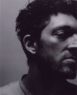 vincent cassel_ noir et blanc.jpg
