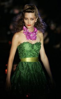 Julien_McDonald_SS05.jpg