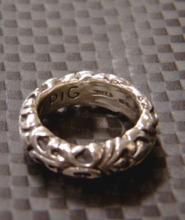 CRAZY_PIG_LARGE_TUDER_RING.jpg