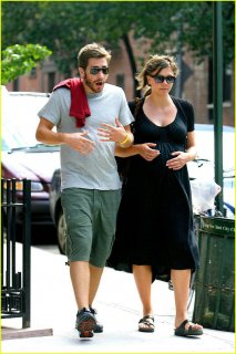 jake-gyllenhaal-nyc-01.jpg