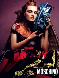 moschino_ss2005_guinevere_van_seenus_02.jpg