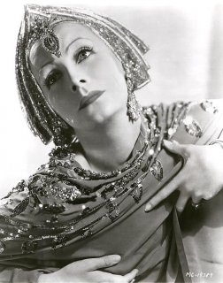 Garbo (gretagarbo.proboards34.com) (MH)4.jpg