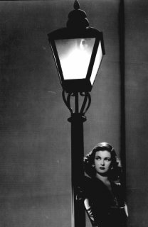 joanbennett-scarletsh.jpg