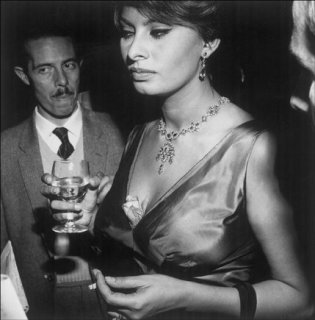 Loren 1962 (slate)2.jpg