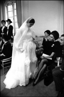 Loren at Dior show 1968 (slate).jpg