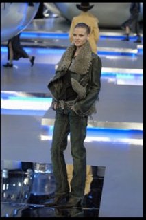 lara stone marithe & francois girbaud fall063.jpg